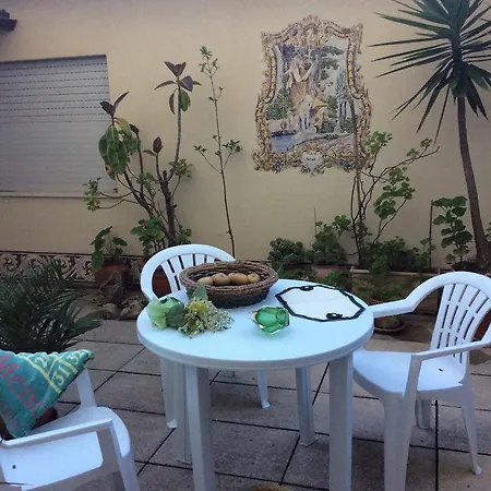 בית הארחה Near The אספיניו