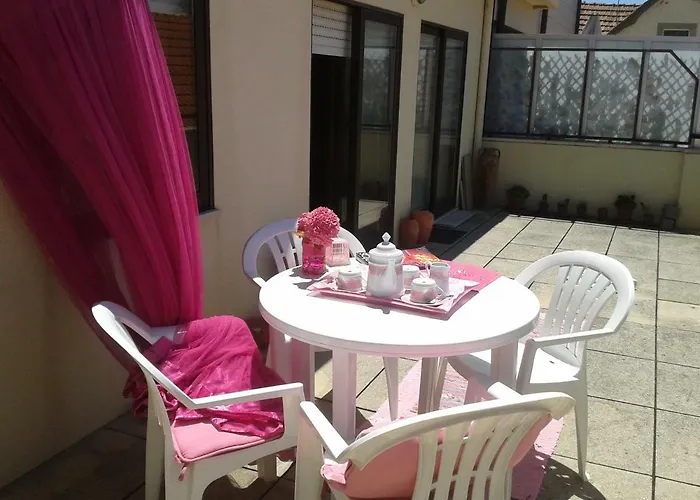 Gasthof Rooms Near The Beach Espinho (Aveiro)